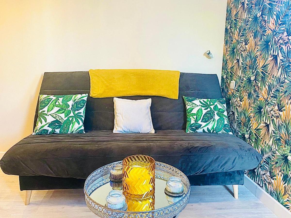Appartement Proche Mer Avec Piscine Et Parking 플뢰리 외부 사진