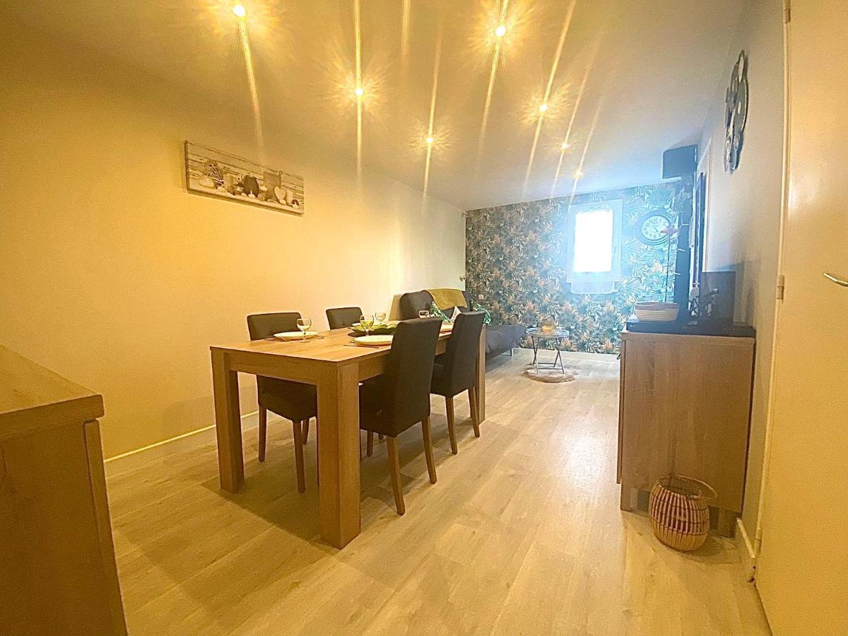 Appartement Proche Mer Avec Piscine Et Parking 플뢰리 외부 사진