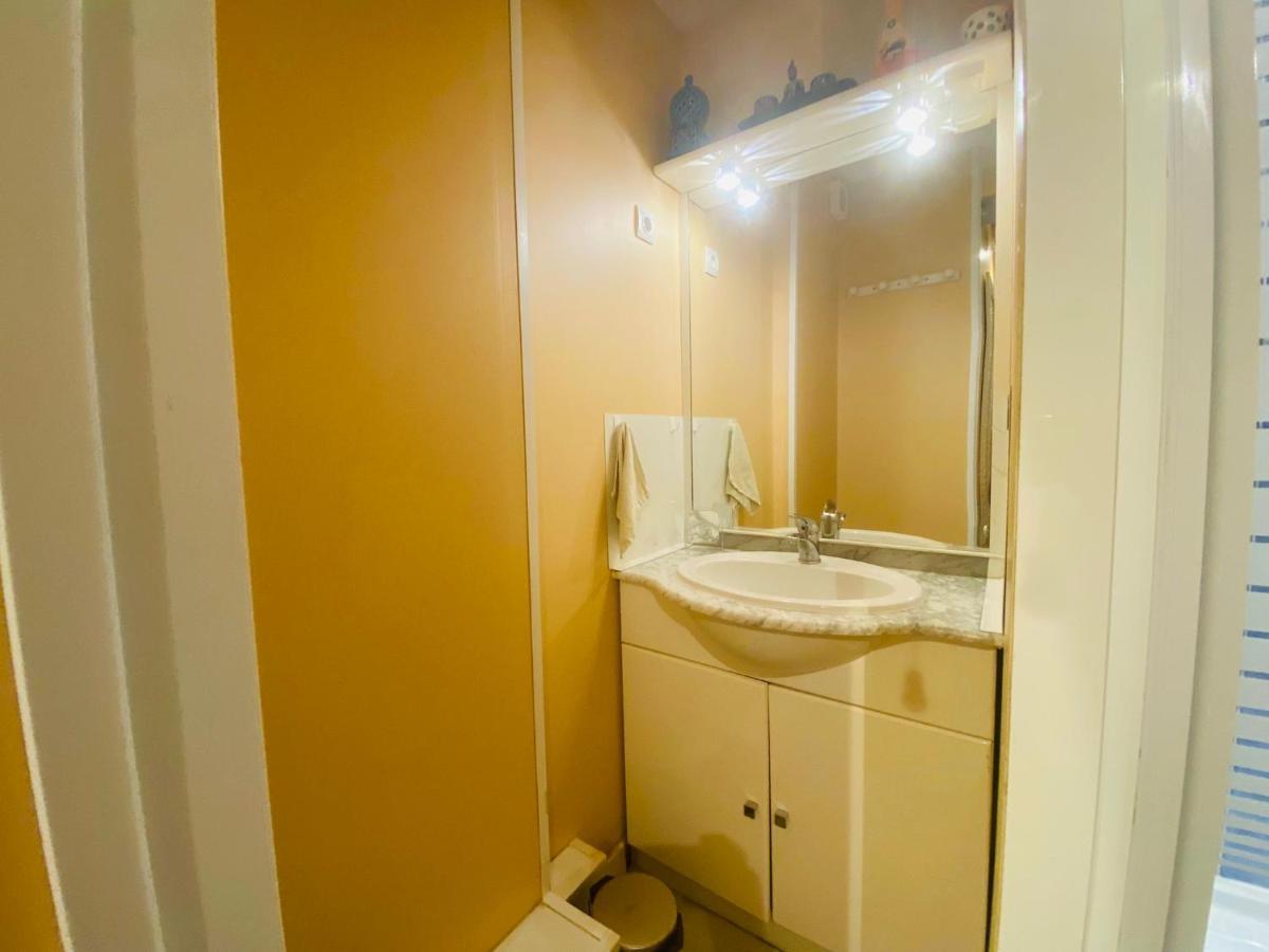 Appartement Proche Mer Avec Piscine Et Parking 플뢰리 외부 사진