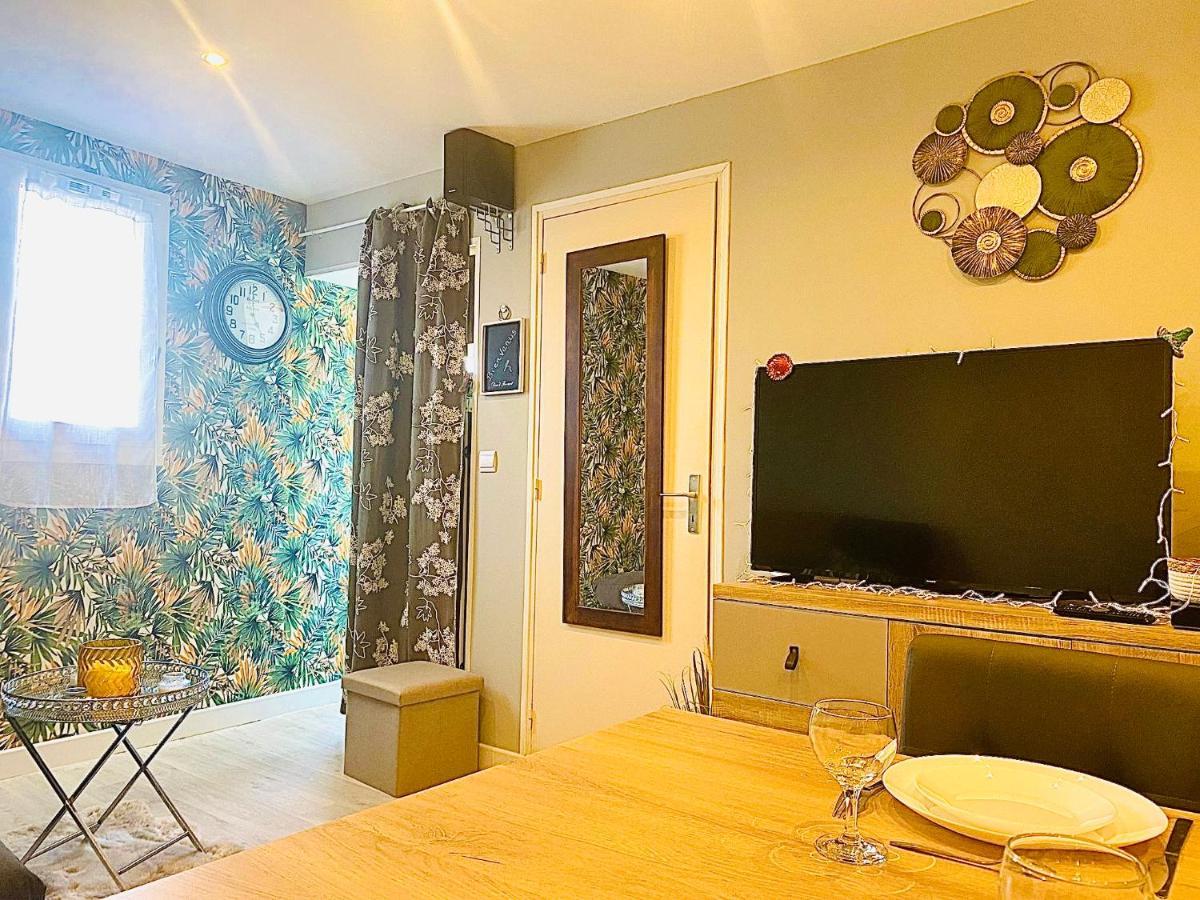 Appartement Proche Mer Avec Piscine Et Parking 플뢰리 외부 사진